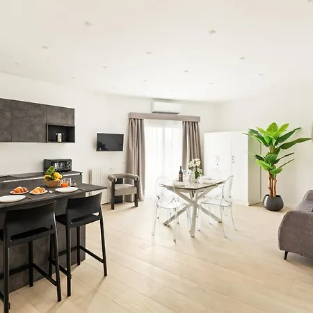 Yourhome - Aranci Prestige アパート *